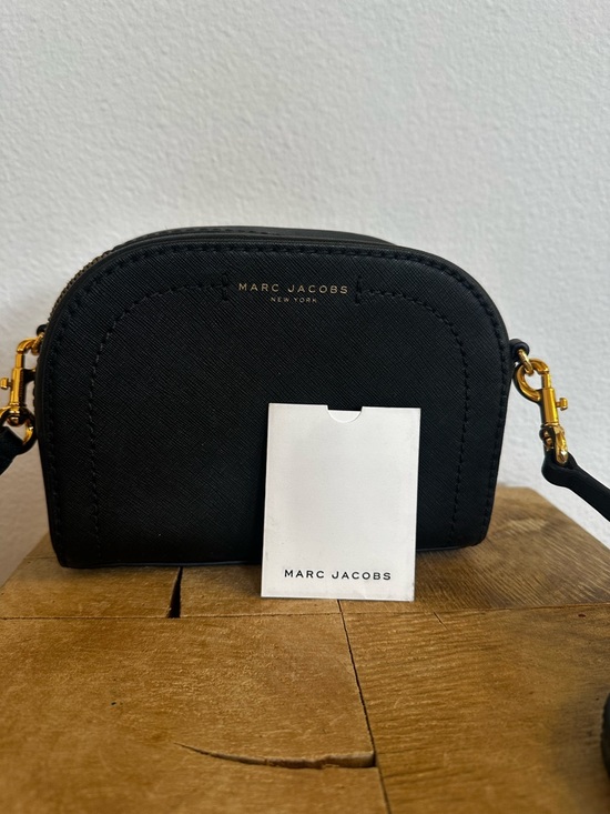 Marc Jacobs Handbags - Marc Jacobs Black Saffiano Crossbody Camera Bag with Gold Hardware